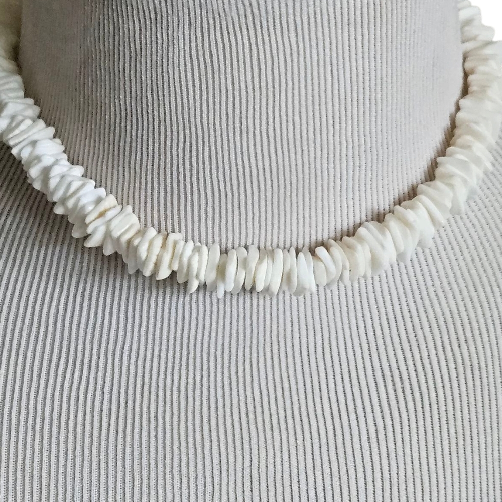 Elegant White Puka Shell Necklace.